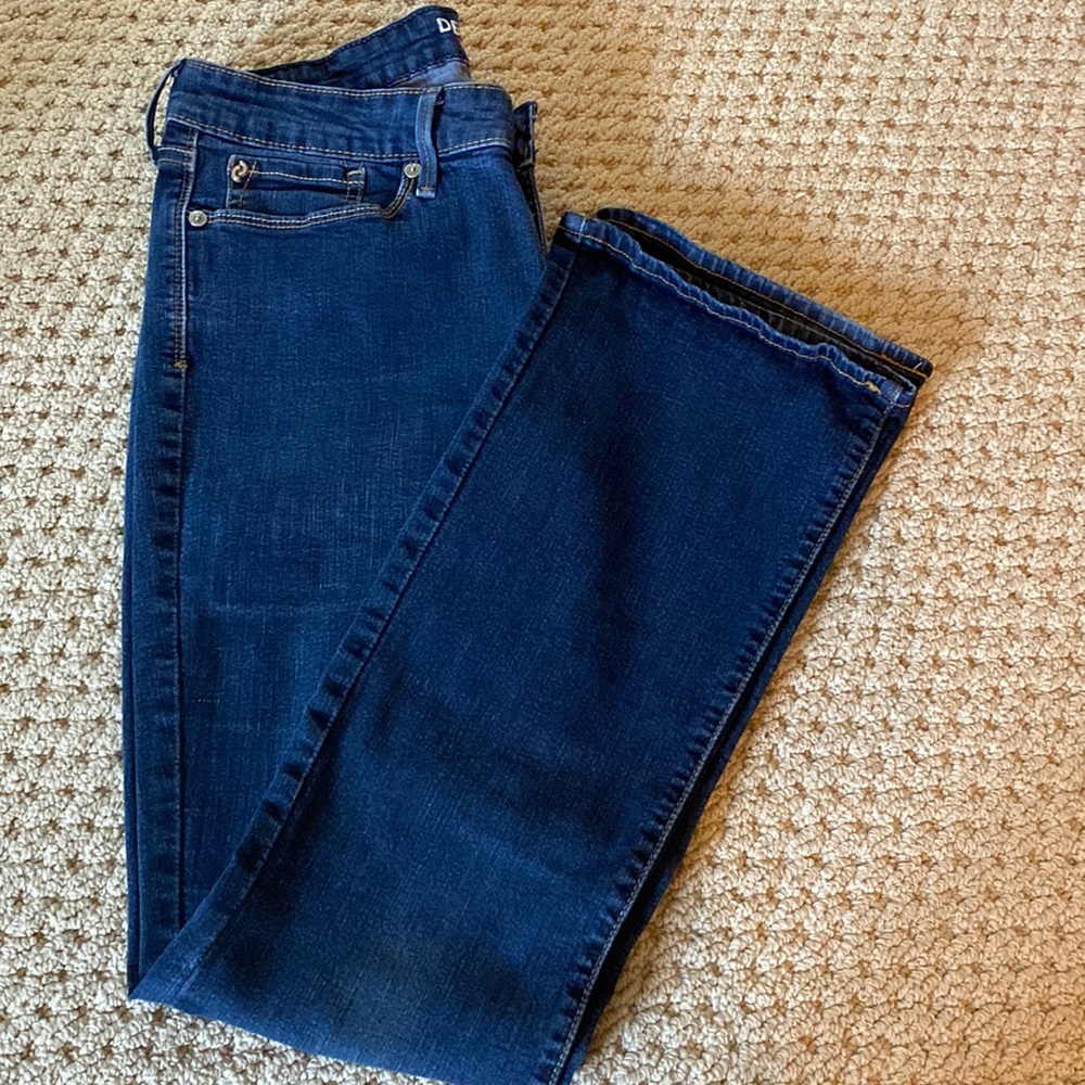 Levi denizen Women’s jeans, size 10